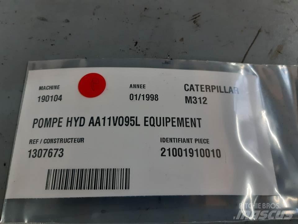 CAT M312 Hydraulika