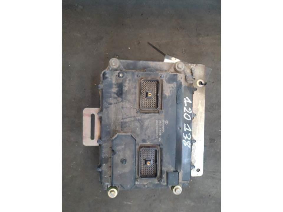 CAT M316D Kabiny a interiér