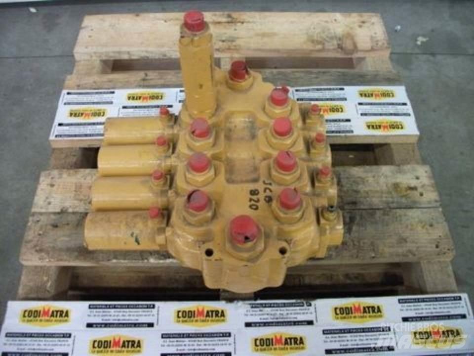 JCB 820 Hydraulika