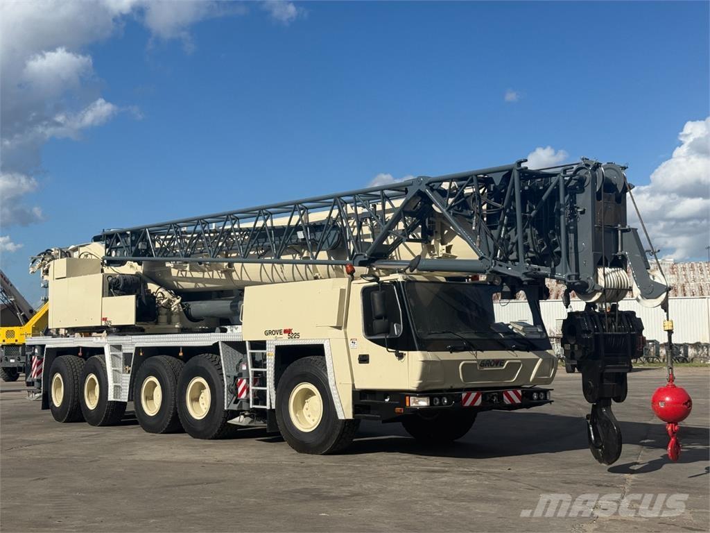 Grove GMK5225 Univerzální terénní jeřáby