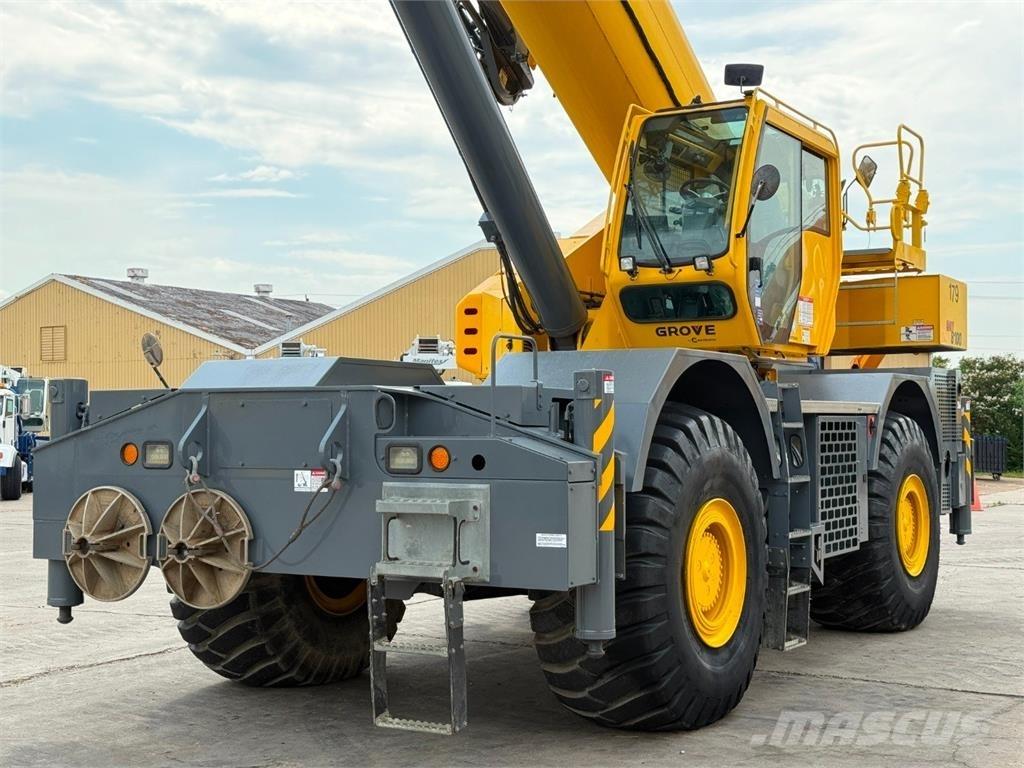 Grove GRT8100 Jeřáby pro těžký terén