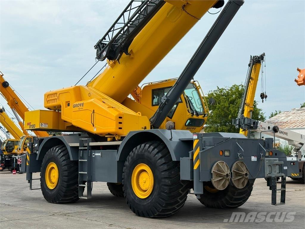 Grove GRT8100 Jeřáby pro těžký terén