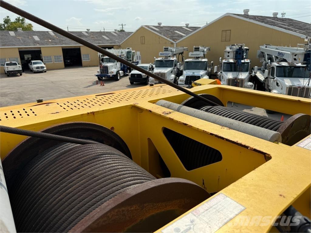 Grove GRT8100 Jeřáby pro těžký terén