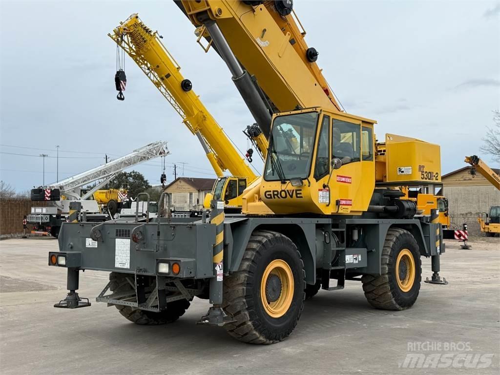 Grove RT530E-2 Jeřáby pro těžký terén