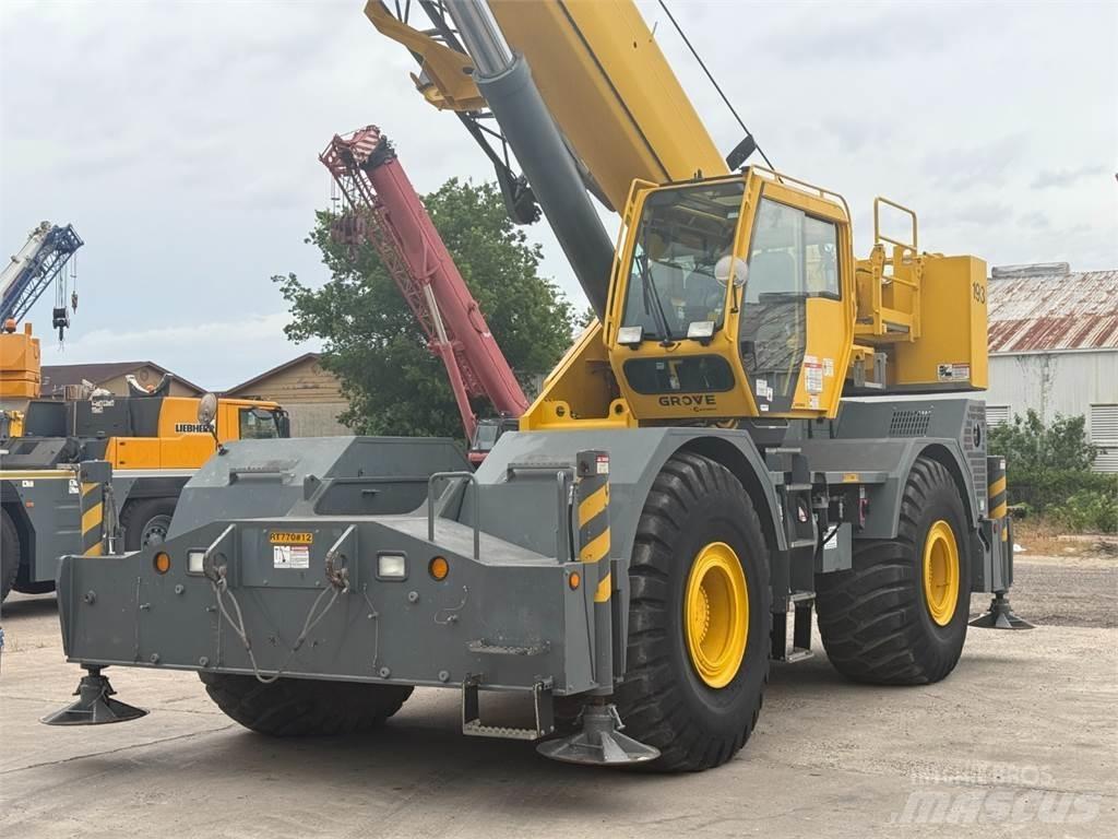 Grove RT770E Jeřáby pro těžký terén