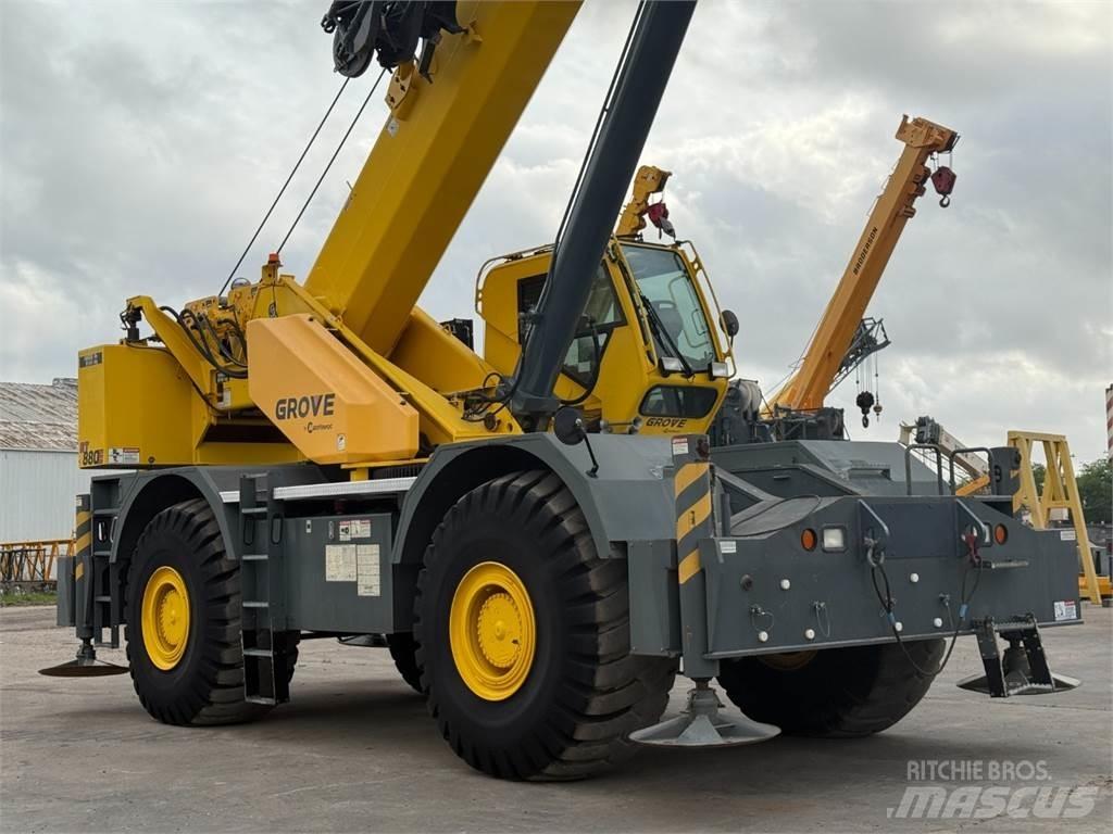Grove RT880E Jeřáby pro těžký terén