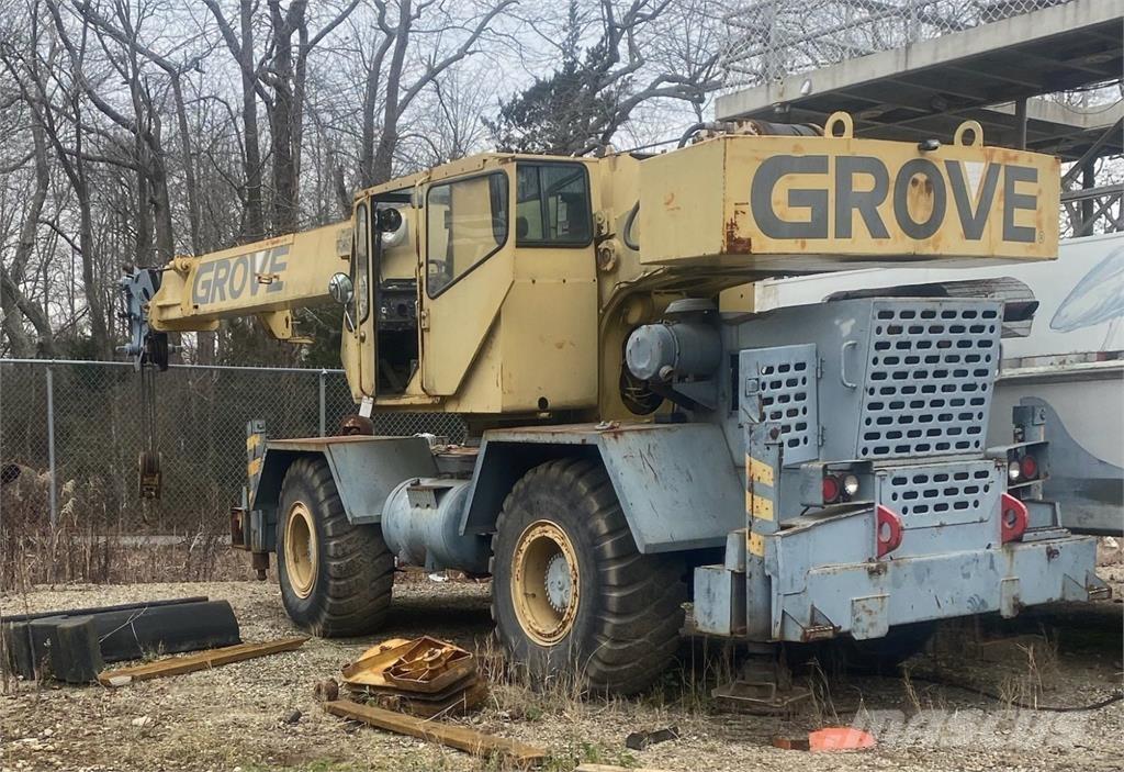 Grove RT525C Jeřáby pro těžký terén