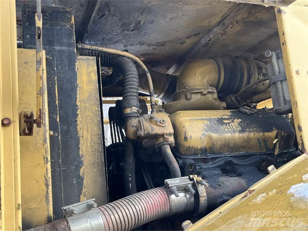 Grove RT65S Jeřáby pro těžký terén