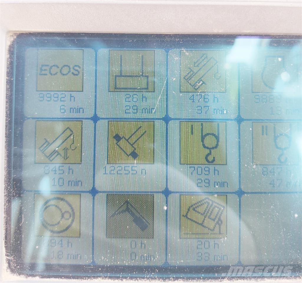 Grove TMS900E Univerzální terénní jeřáby