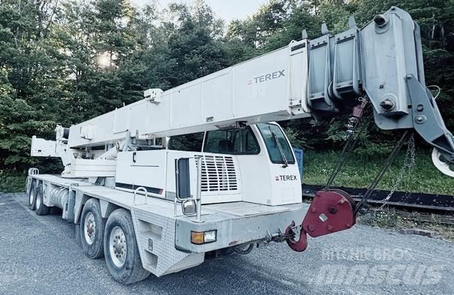 Terex T 560 Univerzální terénní jeřáby