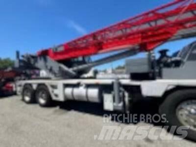 Terex T 775 Univerzální terénní jeřáby