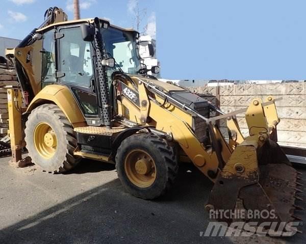 CAT 432 F2 Rýpadlo-nakladače