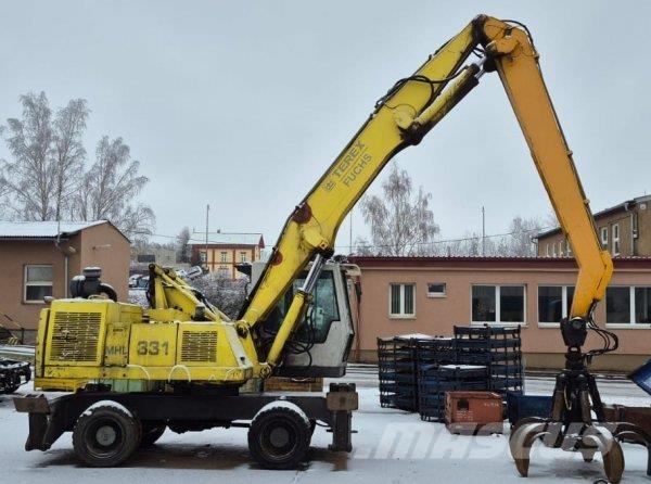 Fuchs MHL 331 Stroje pro manipulaci s odpadem