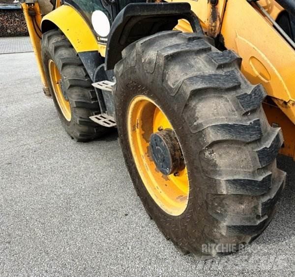 JCB 4 CX Rýpadlo-nakladače