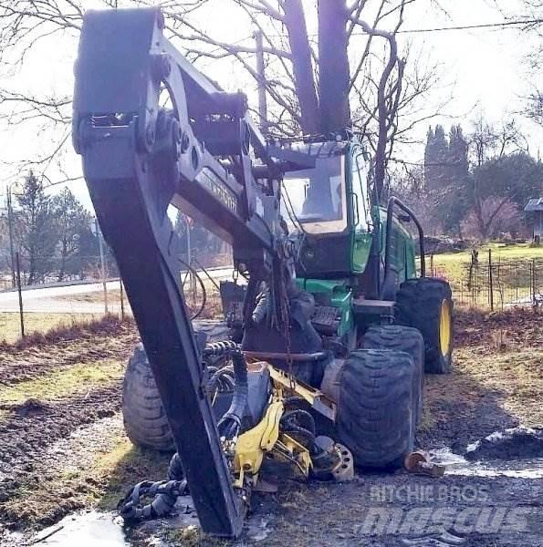 John Deere 1270 E Kácecí harvestory