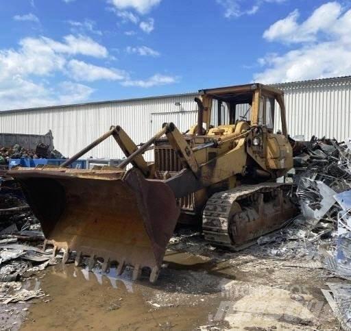 Komatsu D75 S5 Pásové nakladače