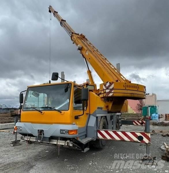 Liebherr LTM 1030 Autojeřáby, hydraulické ruky