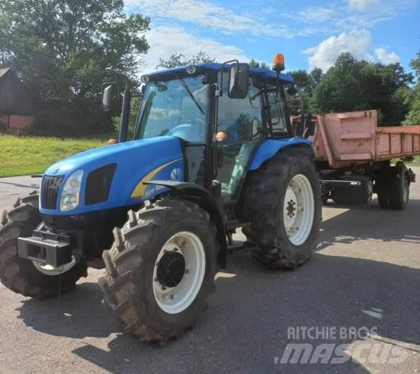 New Holland T5040 Sklápěcí přívěsy