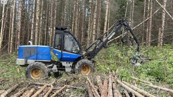 Rottne H8 Kácecí harvestory