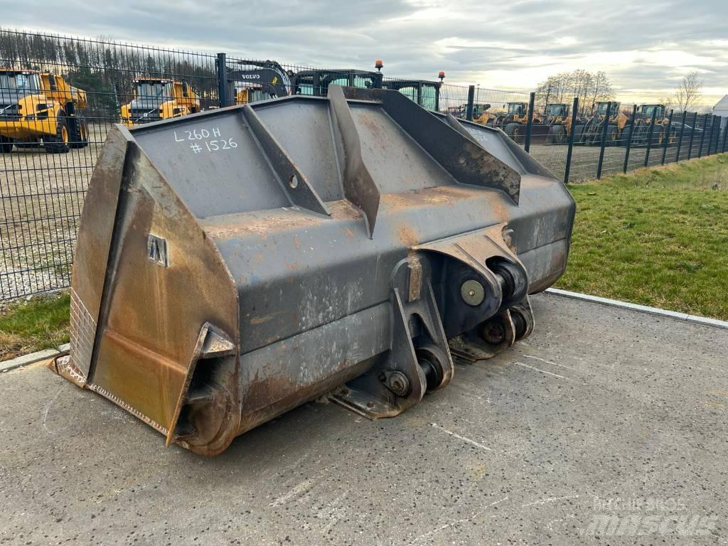 Volvo L 260 H Kolové nakladače