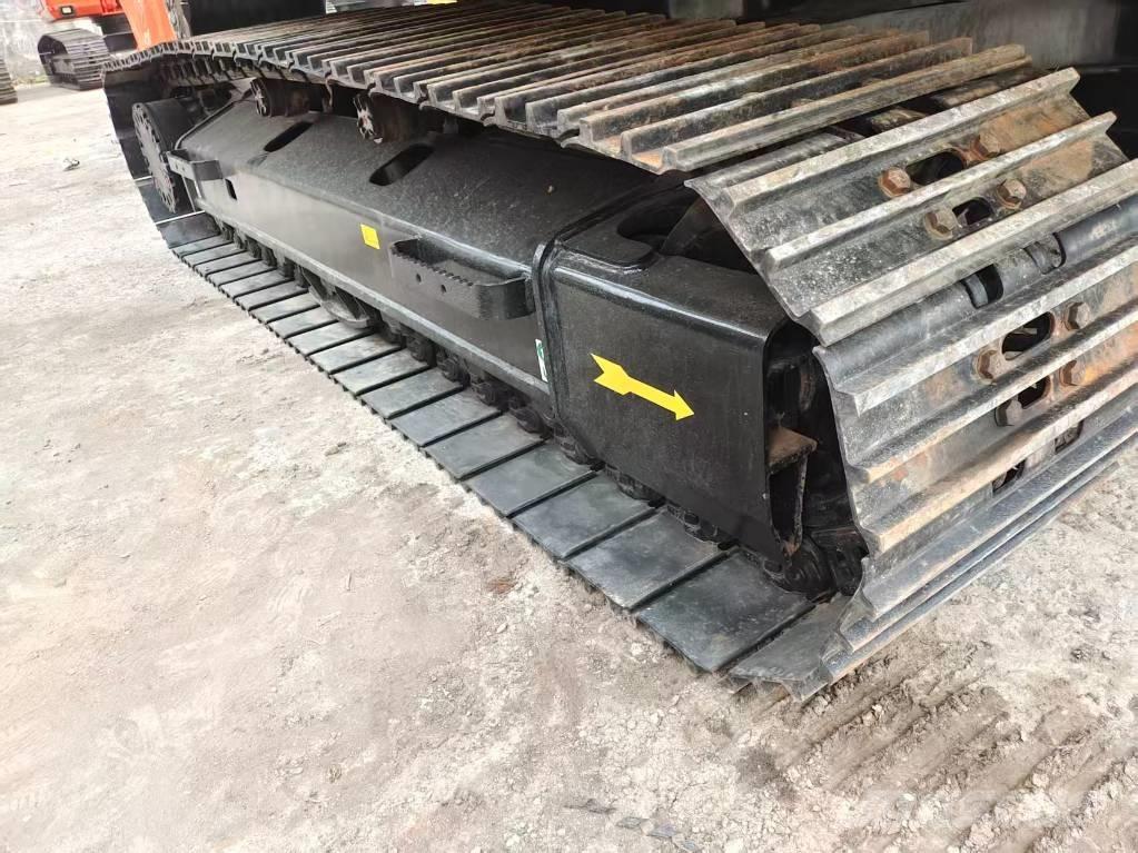 CAT 320CL Pásová rýpadla