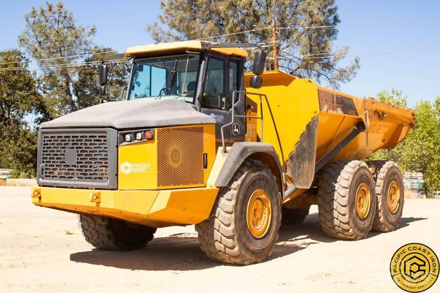 DEERE 410E Kloubové dempry