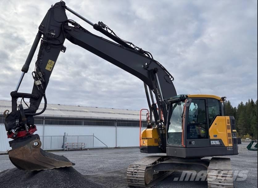 Volvo ECR 235 E Pásová rýpadla