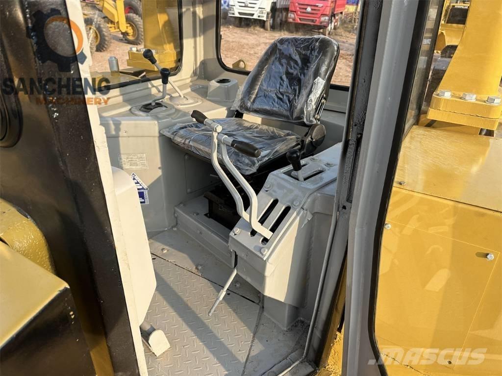 CAT D 7 R Pásové dozery