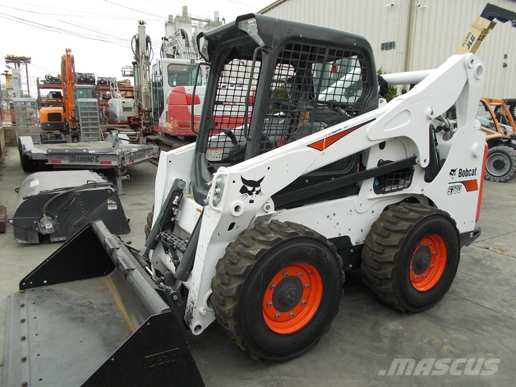 Bobcat S770 Smykem řízené nakladače