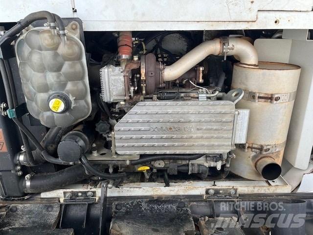 JCB JS145LCD Pásová rýpadla