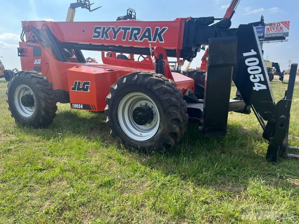 SkyTrak 10054 Další