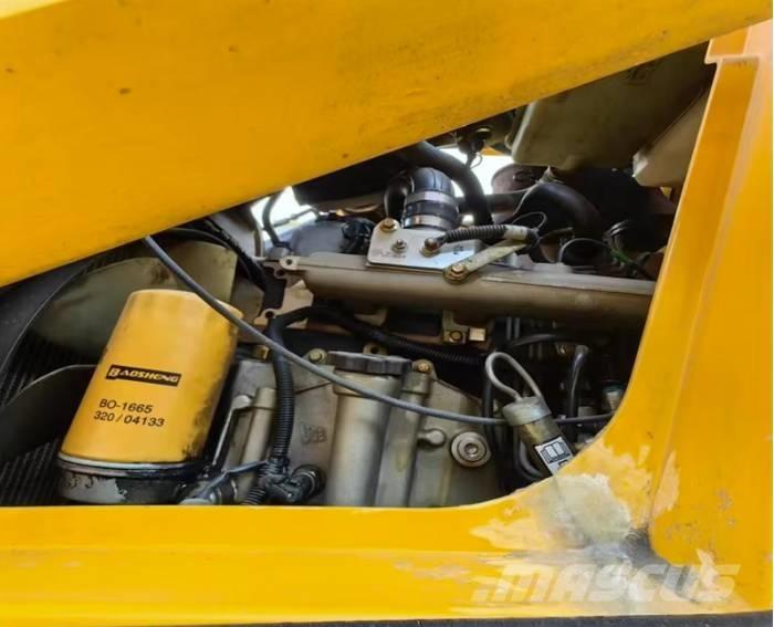 JCB 3CX Rýpadlo-nakladače