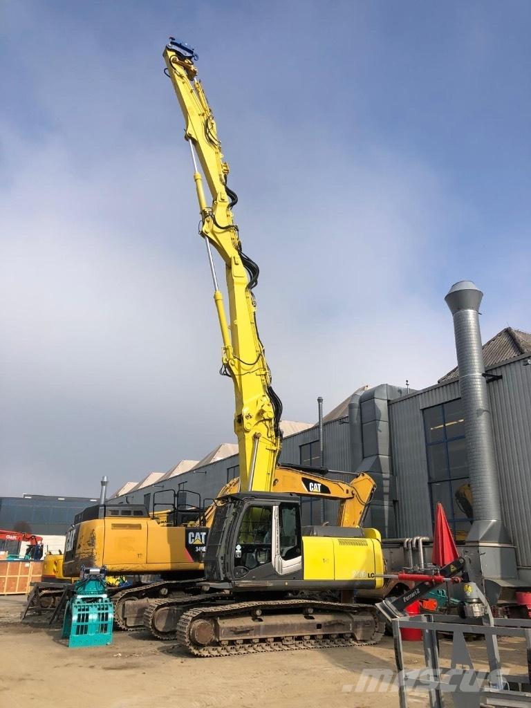 Hitachi LC 250 Demoliční rýpadla