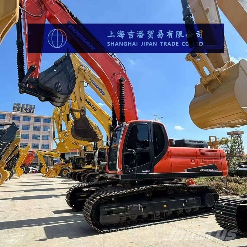 Doosan DX 340 Pásová rýpadla