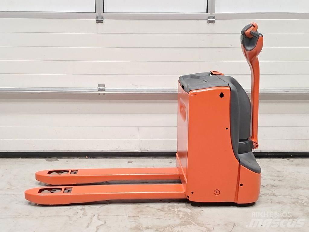 Linde T16 Nízkozdvižný vozík