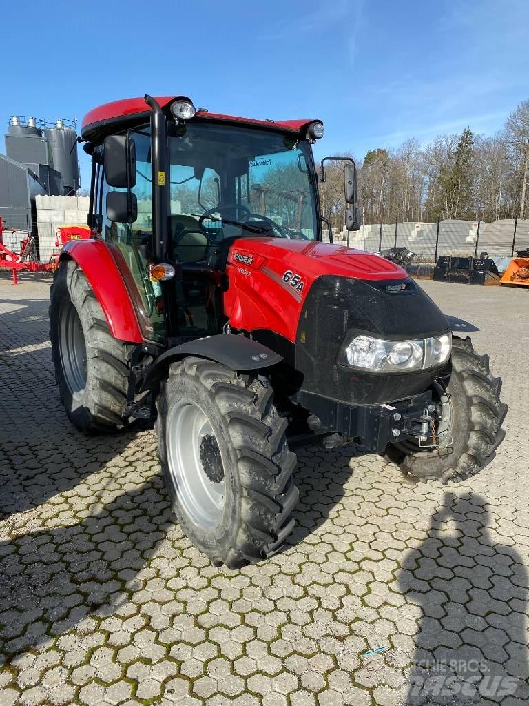 Case IH Farmall 65 A Traktory