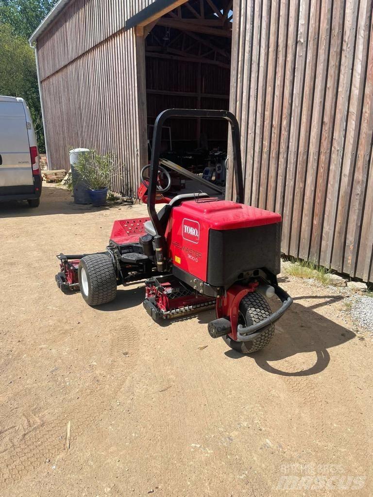 Toro 3100-D Sekačky pro sečení roughů a semiroughů
