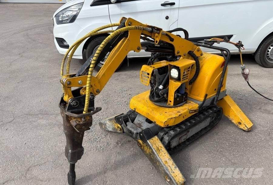 Brokk 50 Demoliční rýpadla
