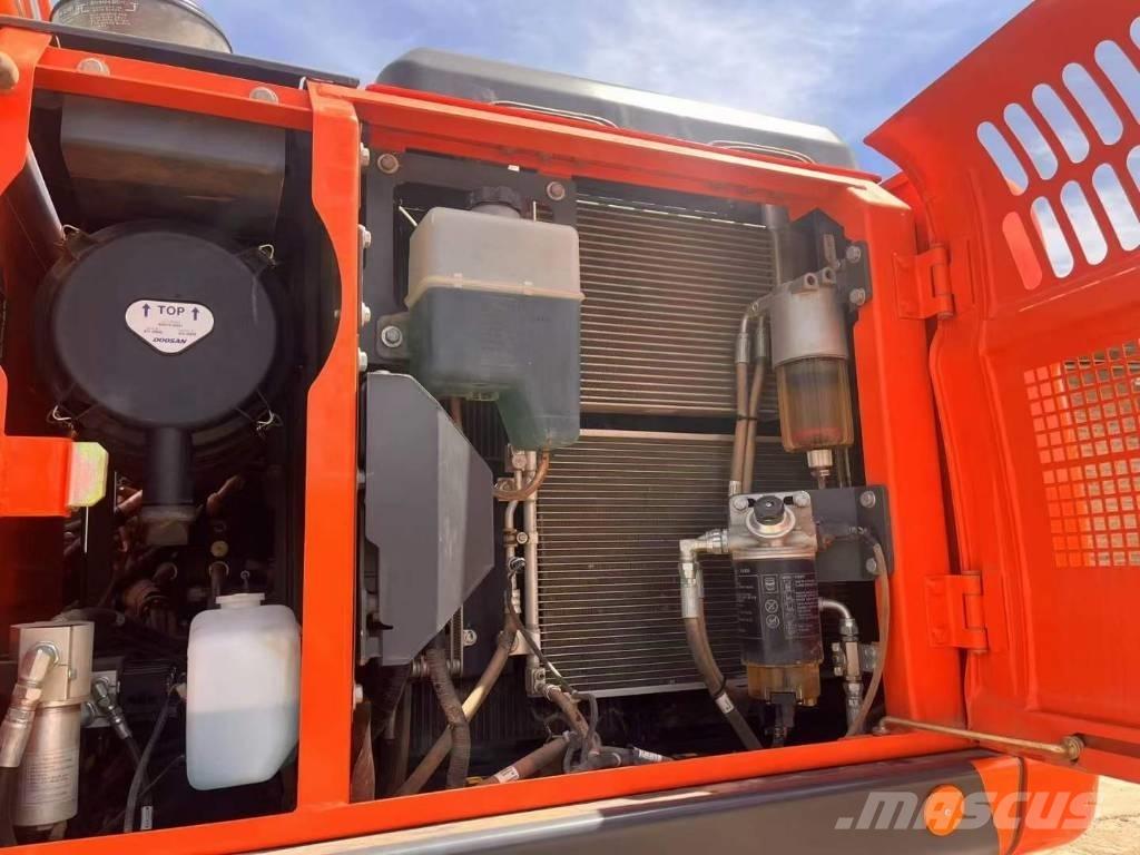 Doosan DX150W-9C Kolová rýpadla