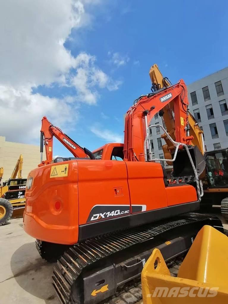 Doosan DX 140 Pásová rýpadla