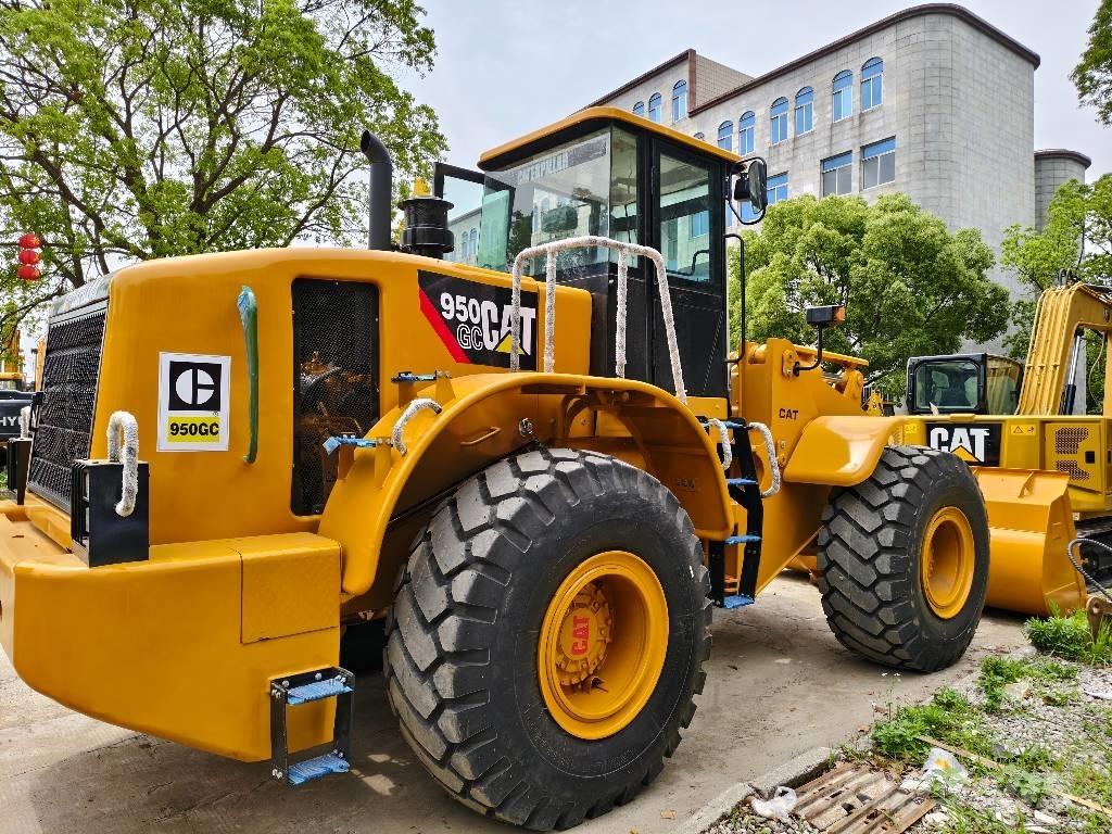 CAT 950 GC Kolové nakladače