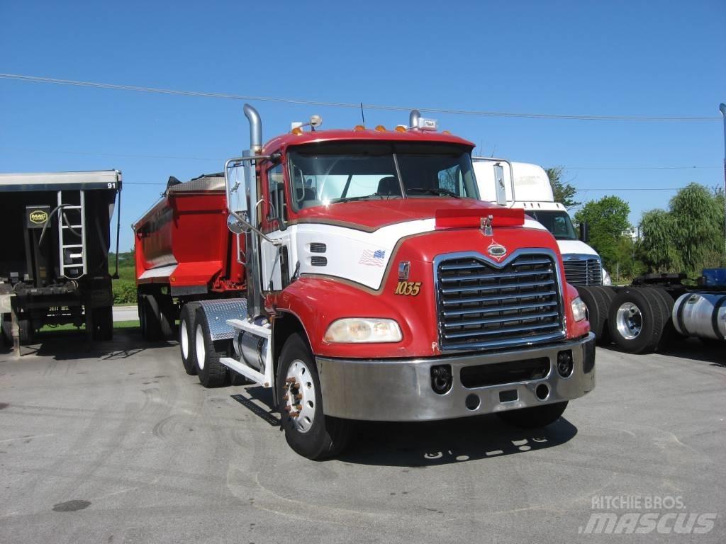 Mack CXN 613 Tahače