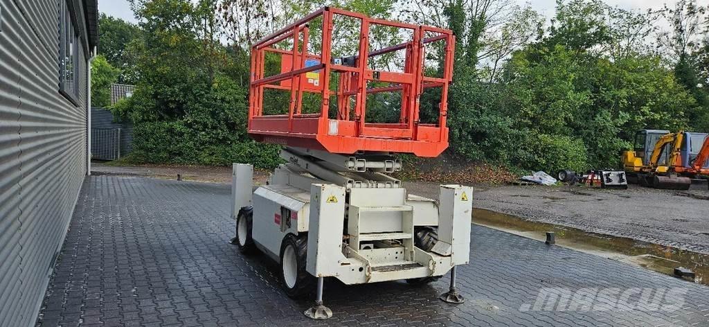 Genie GS 2668 RT Nůžková zvedací plošina