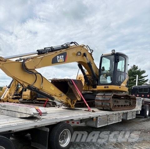 CAT 313 D Kolová rýpadla