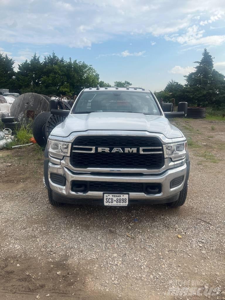 RAM 5500 Valníky/Sklápěcí bočnice