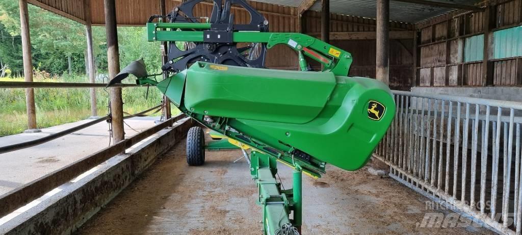 John Deere 625 X Kombajnové hlavice