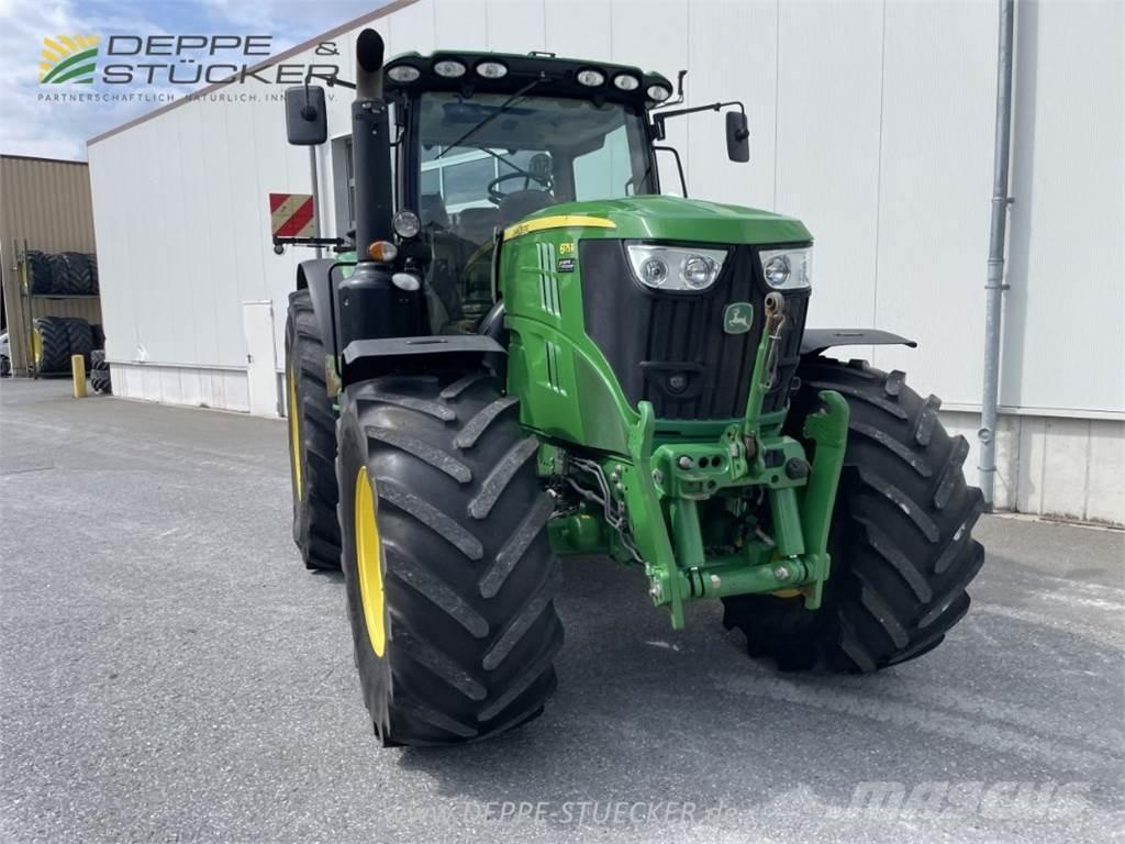 John Deere 6175R Traktory