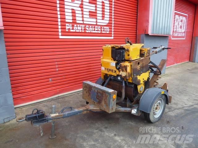 Terex MBR 71 Tahačové válce