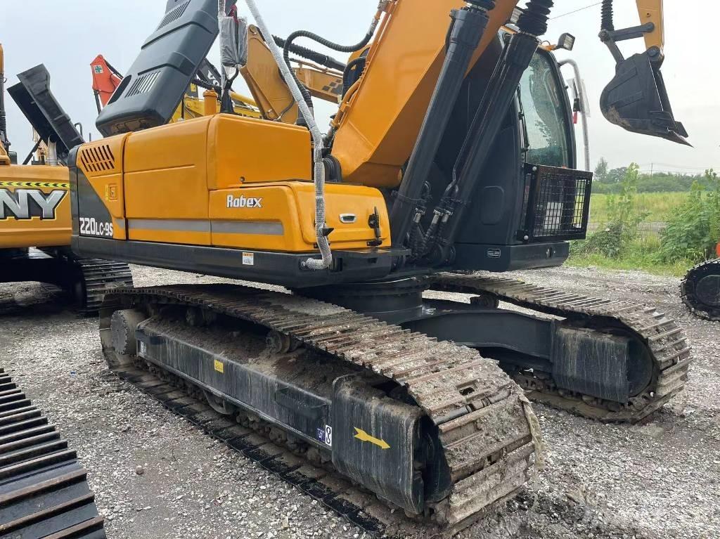 Hyundai R220 Pásová rýpadla