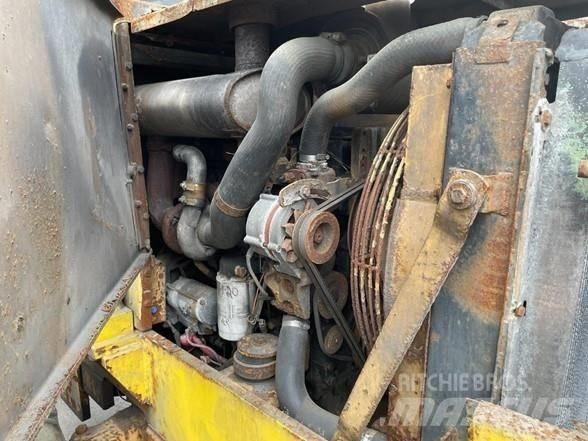 CAT 910 F Kolové nakladače